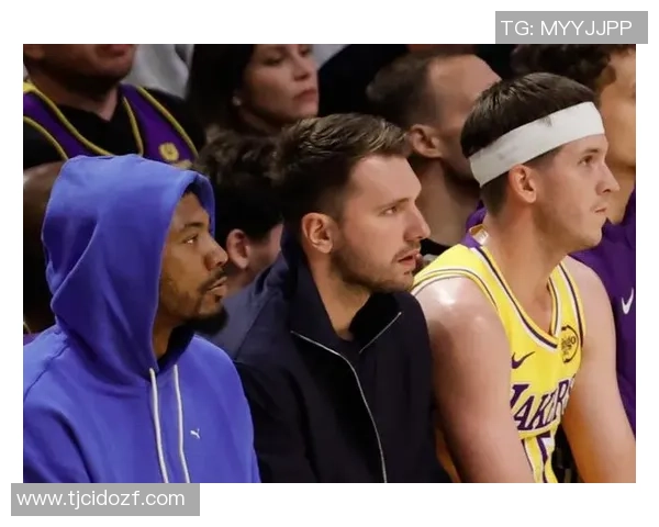 湖人本赛季关键时刻净效率排名第一胜率100超越雷霆成联盟领头羊